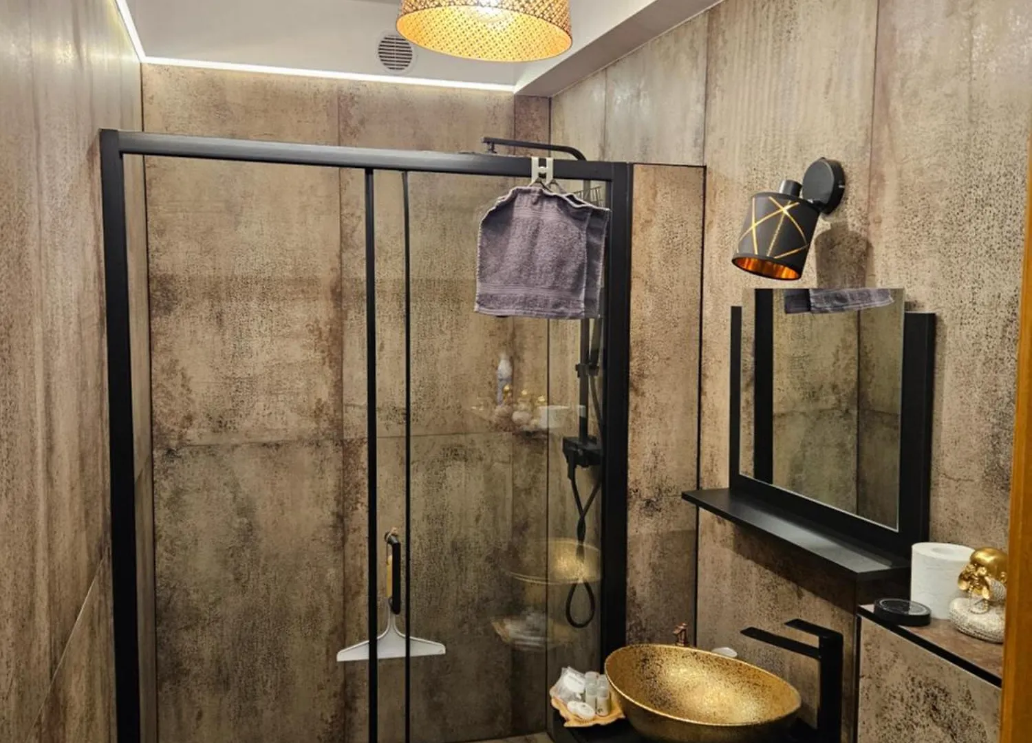 Toelgyes Apartmanhaz Szeged Apartman